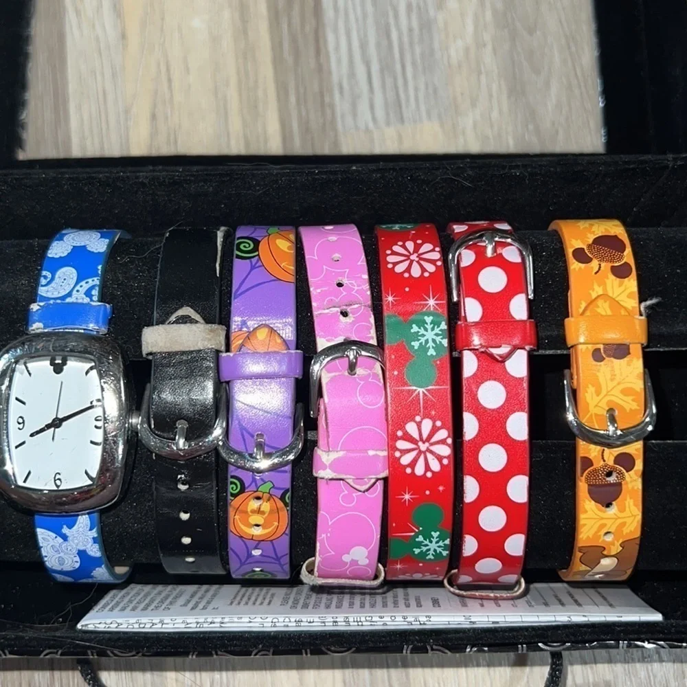 DISNEY parks Mickey Mouse themed watch with changeable bands